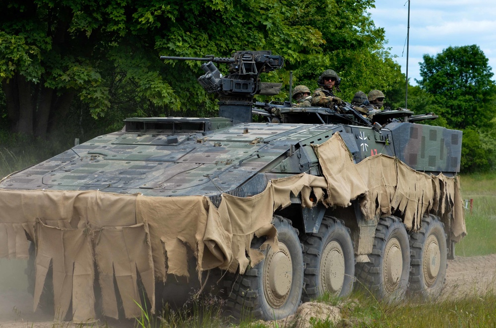 Allies train for better maneuver capabilities at Drawsko Pomorskie Training Area during Saber Strike 15