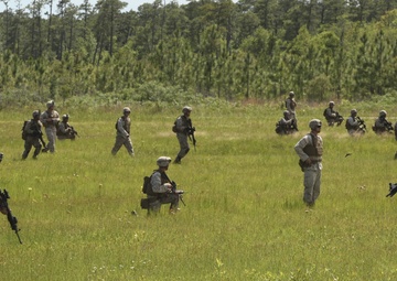 Engineers train in combat maneuvers