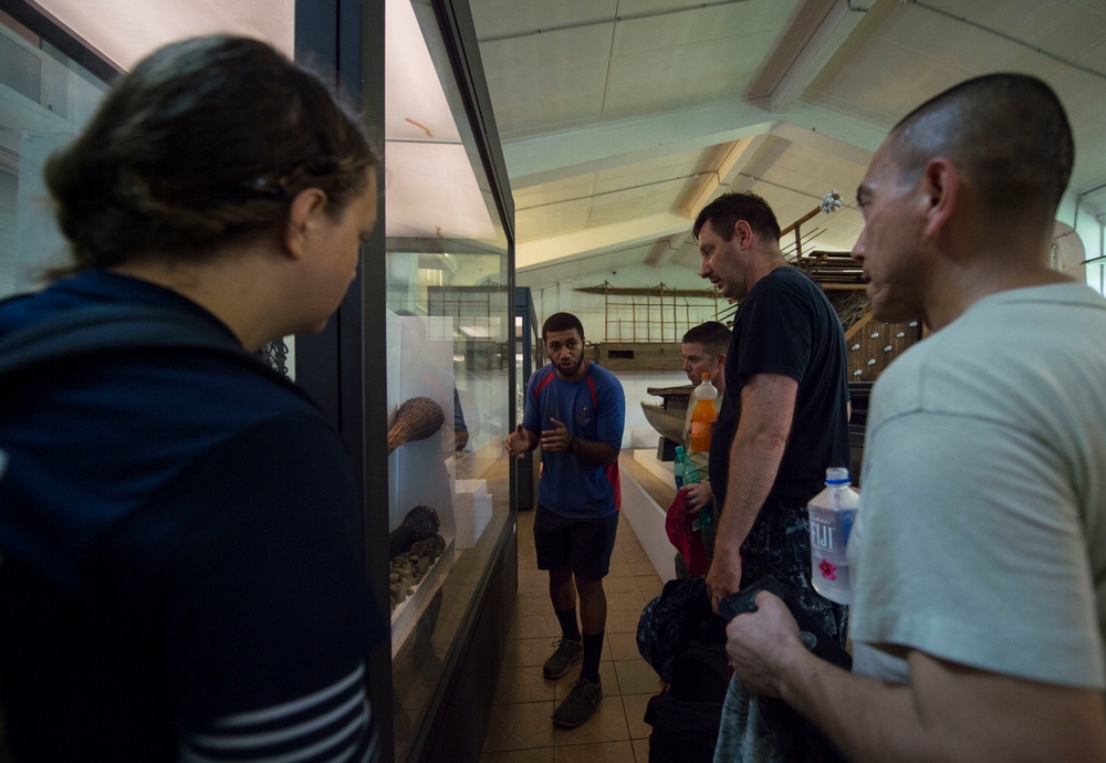 Service members from USNS Mercy volunteer at the Fiji National Museum during Pacific Partnership 2015