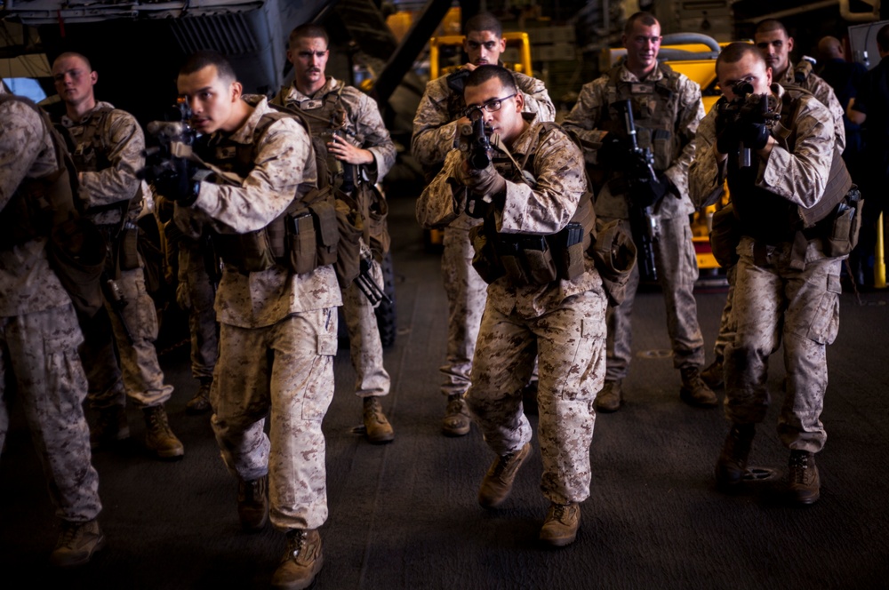 Speed: 15th MEU Marines rehearse for any mission