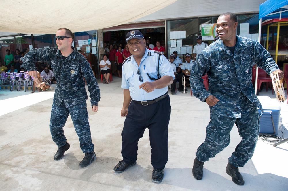 Combined concert with police band and Pacific Partnership Joint Band