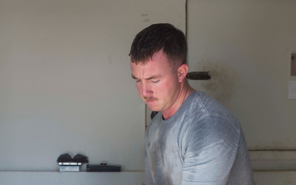 U.S. Marines help to preserve Australian wildlife