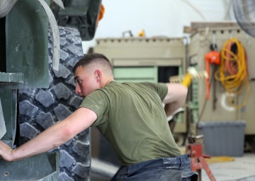 U.S. Marine Mechanic from Central Point Oregon Supports Middle East Operations