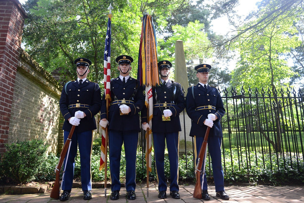 Army secretary kicks off 2015 birthday week, presents Purple Hearts