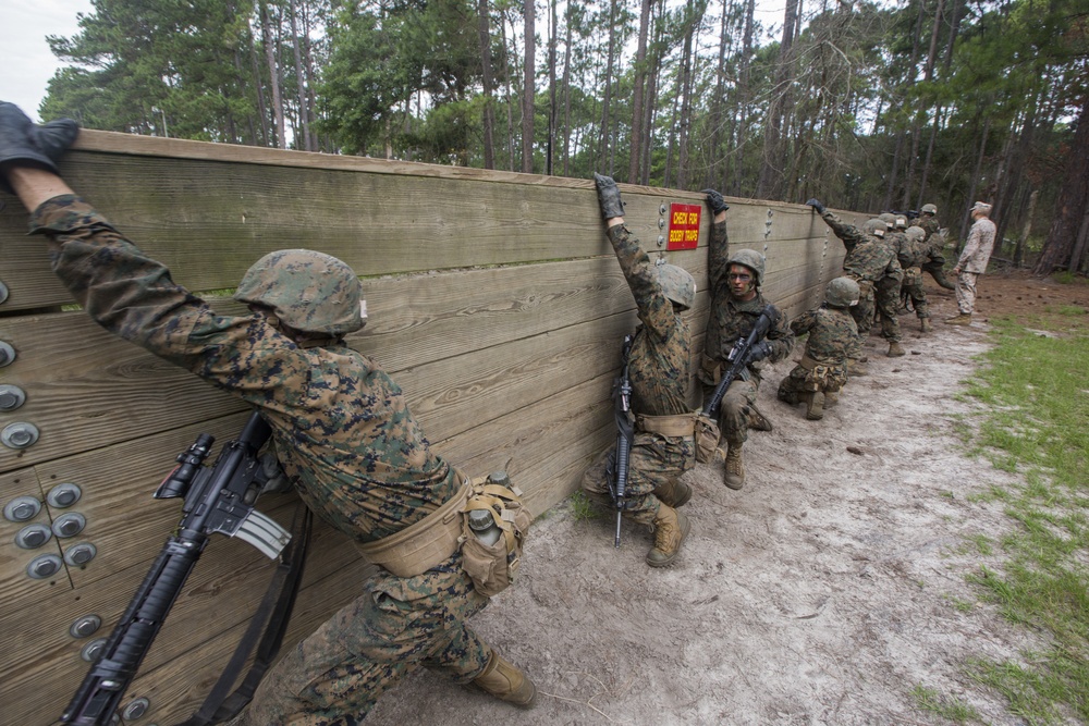 DVIDS - Images - Marine recruits learn basic combat skills on Parris ...