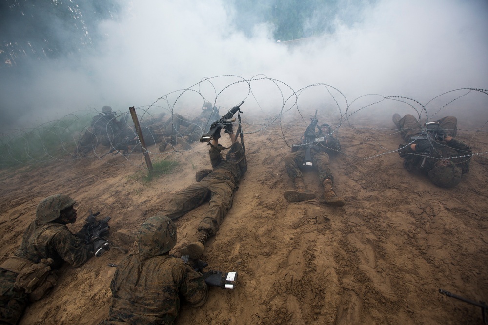 Marine recruits learn basic combat skills on Parris Island Marine recruits learn basic combat skills on Parris Island