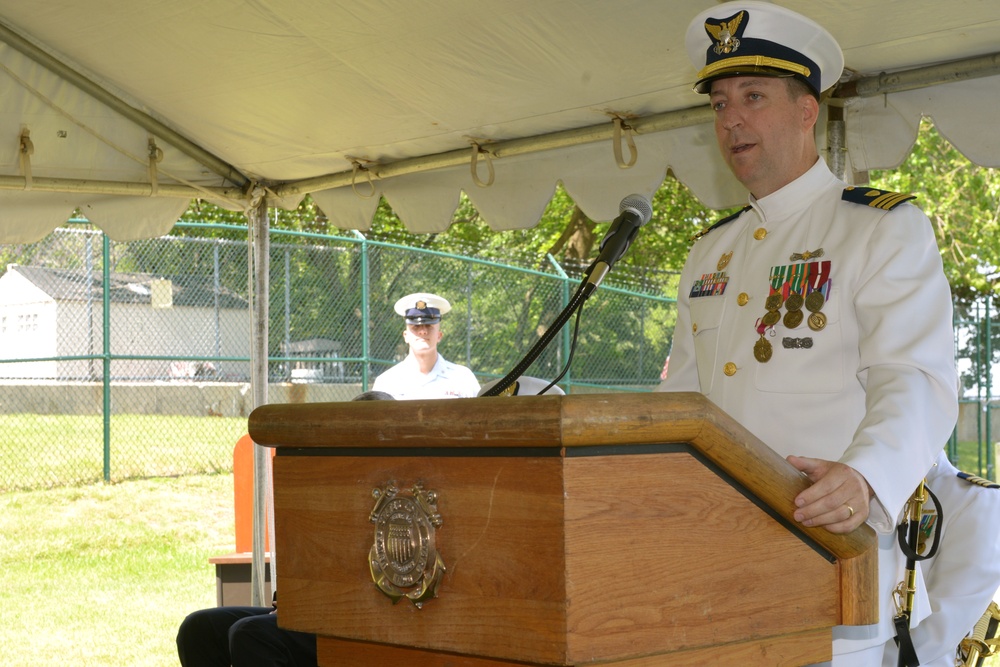 Coast Guard Station New York holds change of command