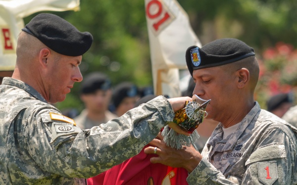 ‘Diligent’ battalion cases its colors