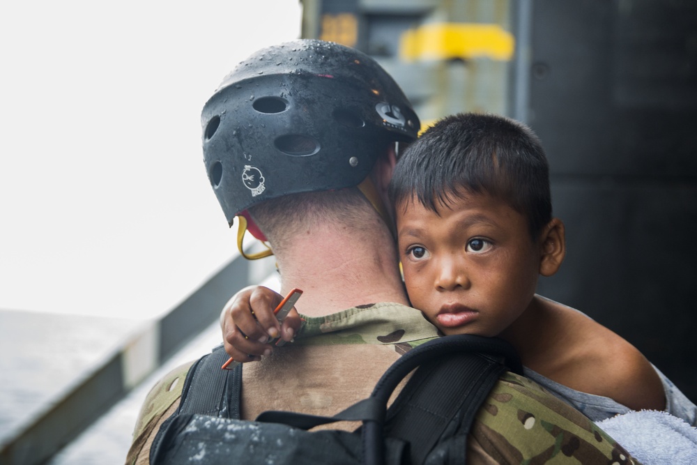 65 Indonesians saved from tragedy by U.S. Marines, Sailors