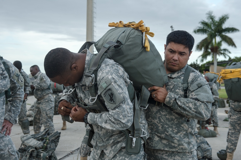 478th Civil Affairs Battalion commemorate the 71st anniversary of D-Day