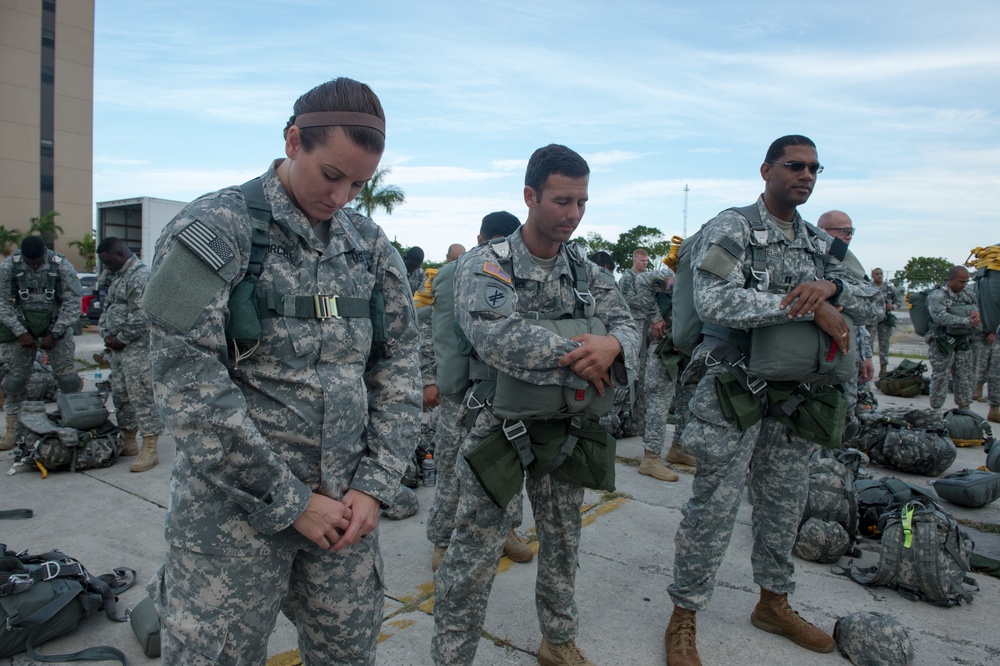 478th Civil Affairs Battalion commemorate the 71st anniversary of D-Day