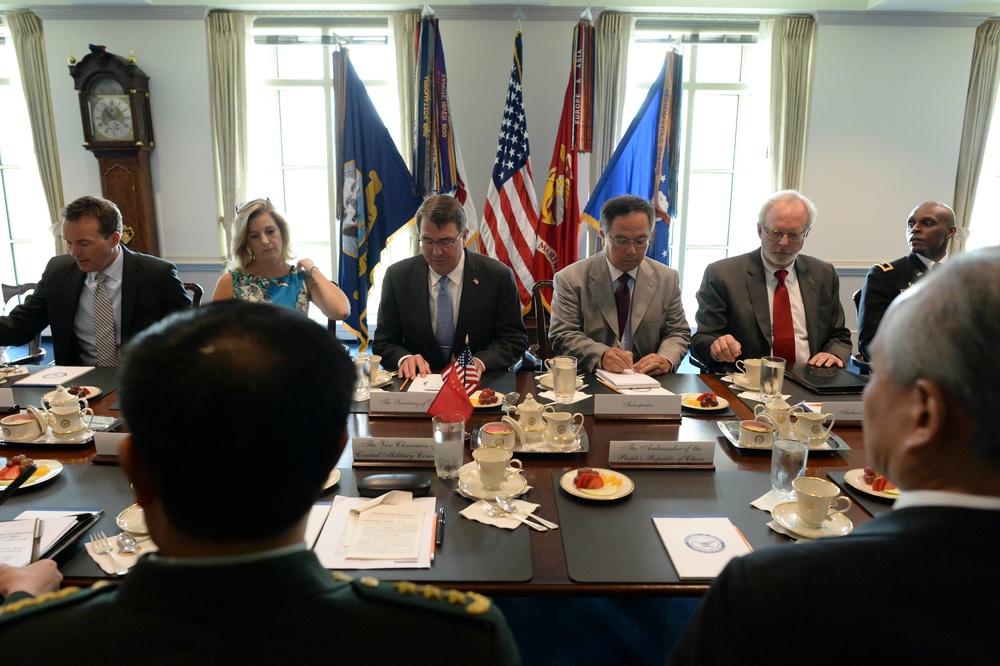 Secretary of defense meets with Chinese generals
