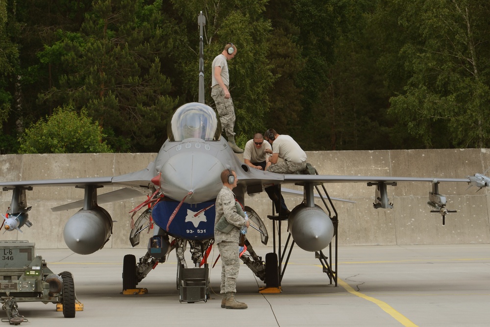 Deployed Swamp Fox flightline operations