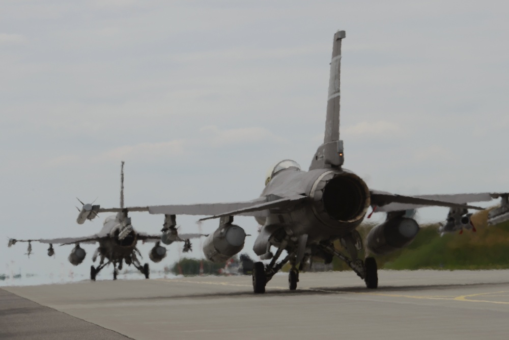 Deployed Swamp Fox flightline operations