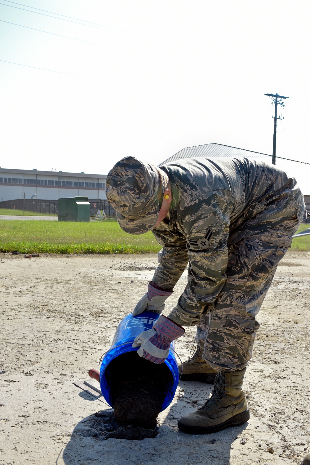 121st CES Airmen participate in spall repair exercise