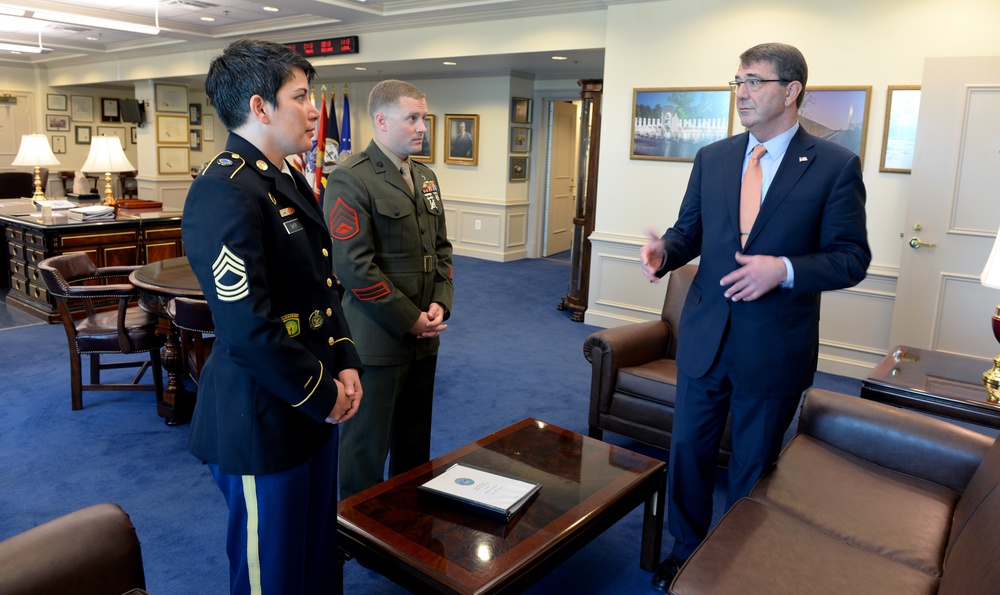 Secretary of defense greets the Jr/Sr Enlisted Service Member of the Year