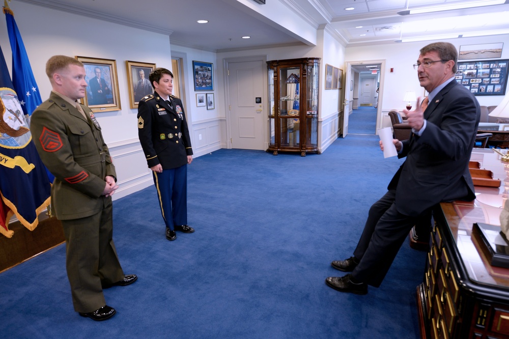 dvids-images-secretary-of-defense-talks-to-the-junior-and-senior