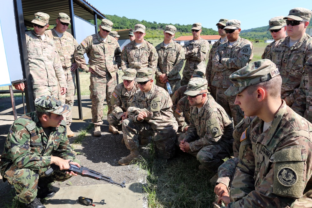 Foreign weapons training keeps soldiers on their toes