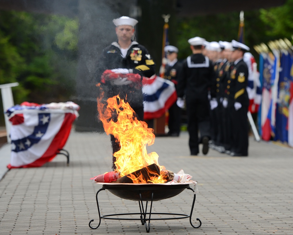 Trident Training Facility Bangor ceremoniously retires US flags