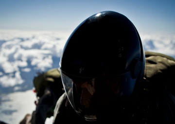 4th Force Recon Jumps Out of Helicopters in Hawaii 2015