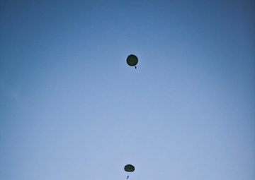 4th Force Recon Jumps Out of Helicopters in Hawaii 2015