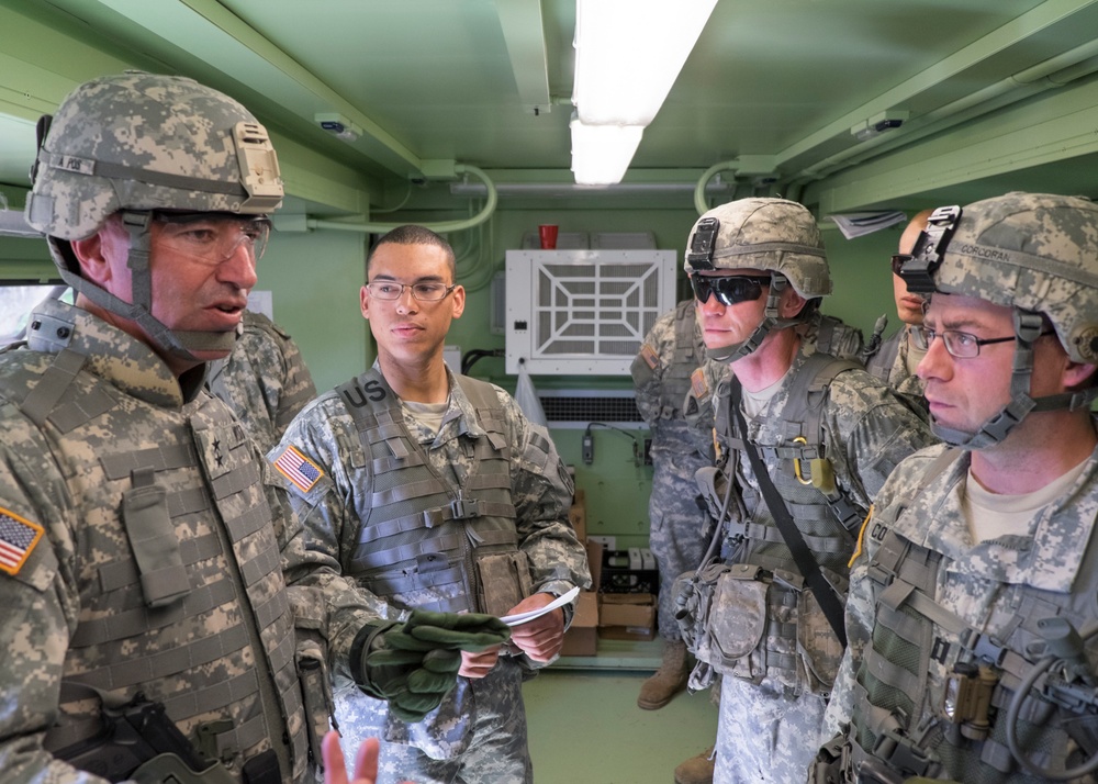 38th ID visits 76th IBCT