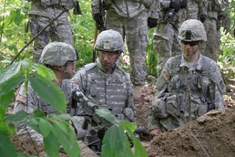 38th ID visits 76th IBCT