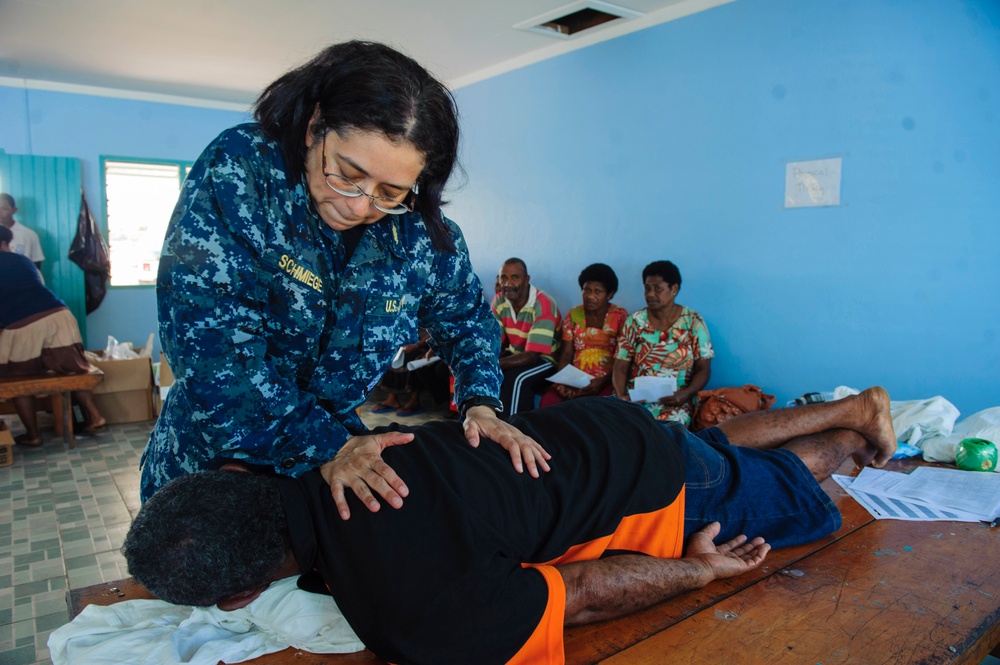 Mercy crew provides medical care to locals in Savusavu, Fiji, during Pacific Partnership 2015