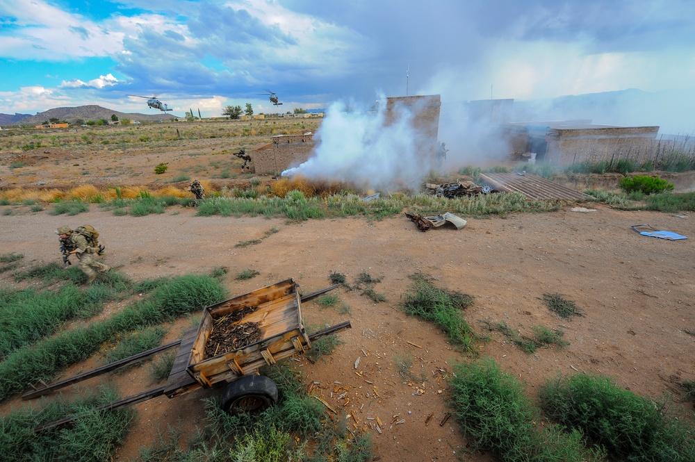 Angel Thunder 2015: Mass casualty evacuation exercise