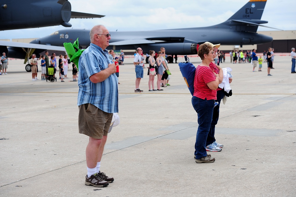 DVIDS Images 'Wings Over Whiteman' wows crowds [Image 2 of 8]