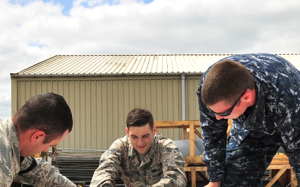 US Air Force, Navy build inert mines for BALTOPS 15