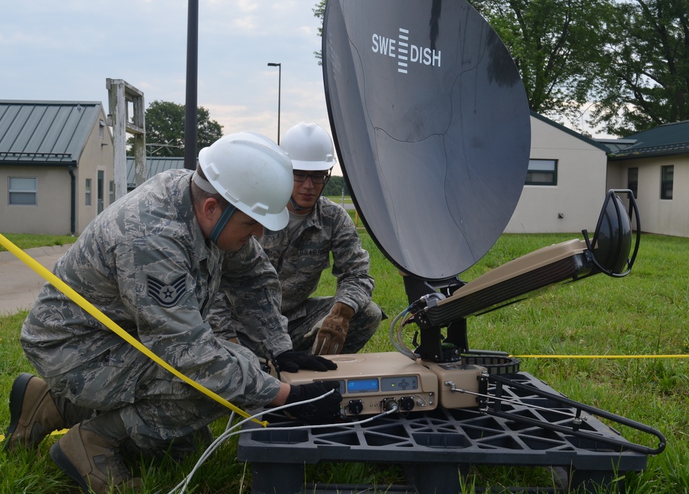 239th Communications Airmen support Air Guard exercise at Camp Clark