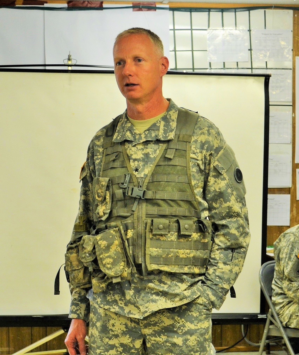 Brig. Gen. Elwell visits 650th RSG during CSTX