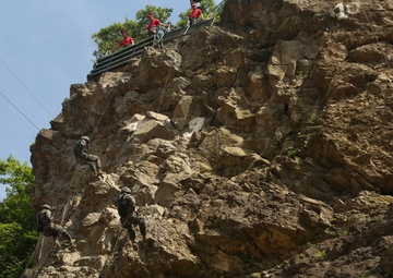 Marines Rappel Training