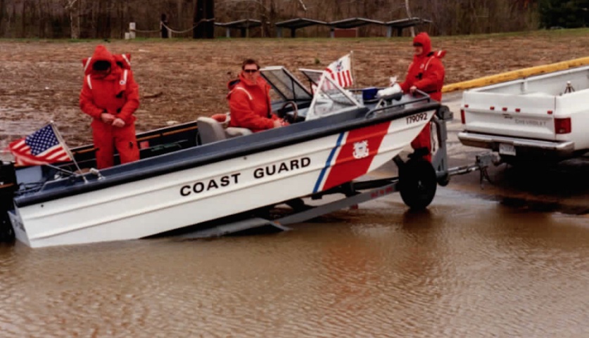 Coast Guardsman retires after 33-year career