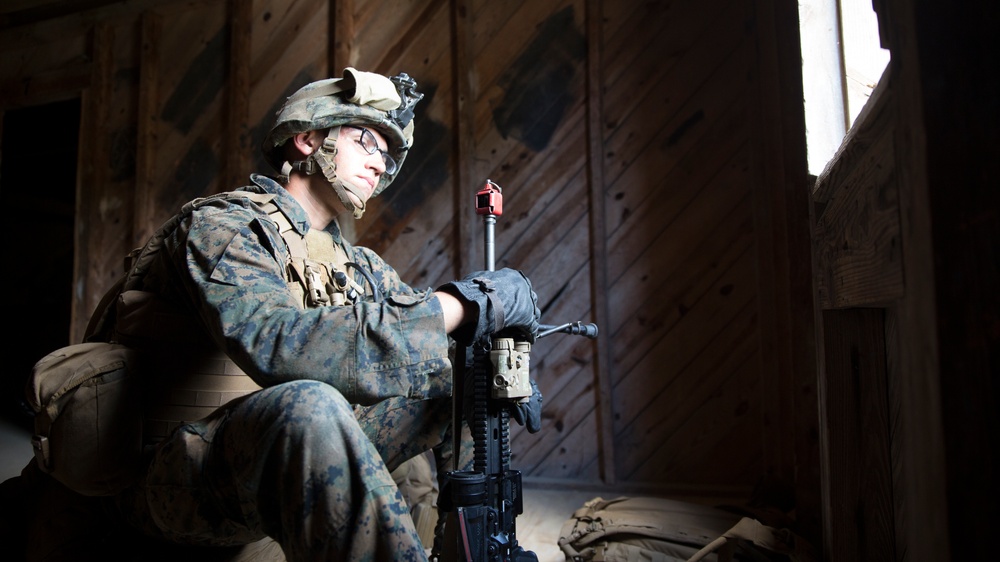 Training on multiple levels: Bravo Co., 1/8 conducts urban terrain exercise