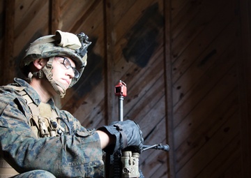 Training on multiple levels: Bravo Co., 1/8 conducts urban terrain exercise