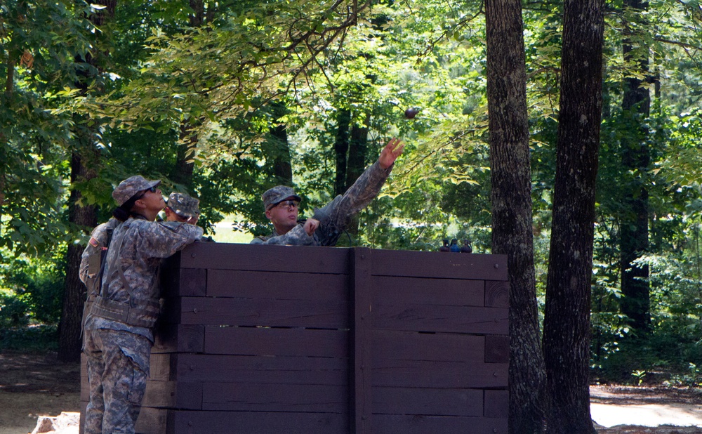 Basic Combat Training Soldiers qualify on grenade assault course