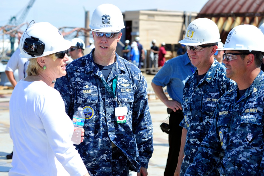 Ship's Sponsor Susan Ford Bales visits CVN 78