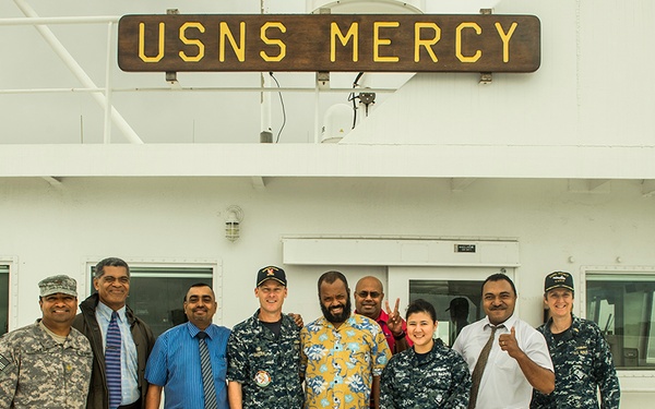 Chief of Savusavu visits the hospital ship USNS Mercy (T-AH 19) during Pacific Partnership 2015