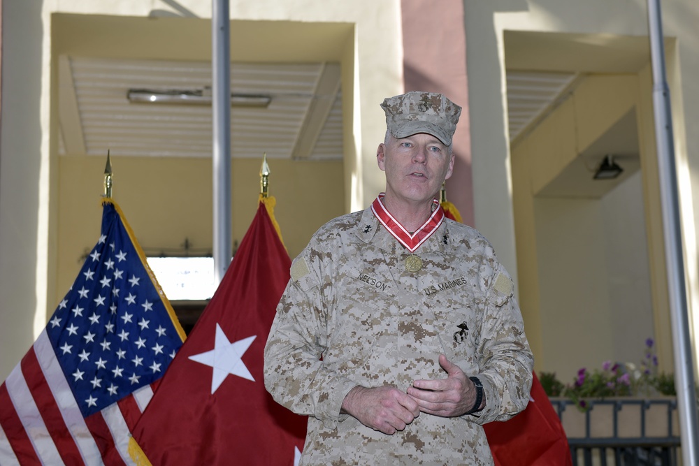 US Army Corps of Engineers award US Marine Corps major general with the Bronze Order of the de Fleury Medal