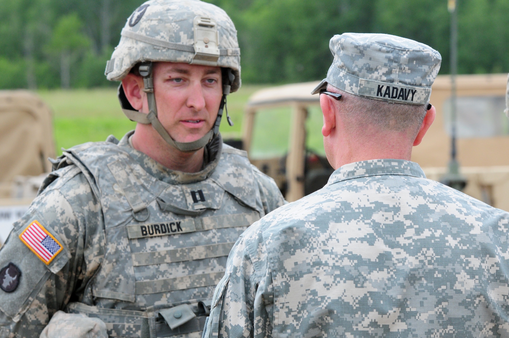 Lt. Gen. Timothy Kadavy (left), U.S. Army National Guard director