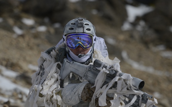 Navy SEAL winter warfare