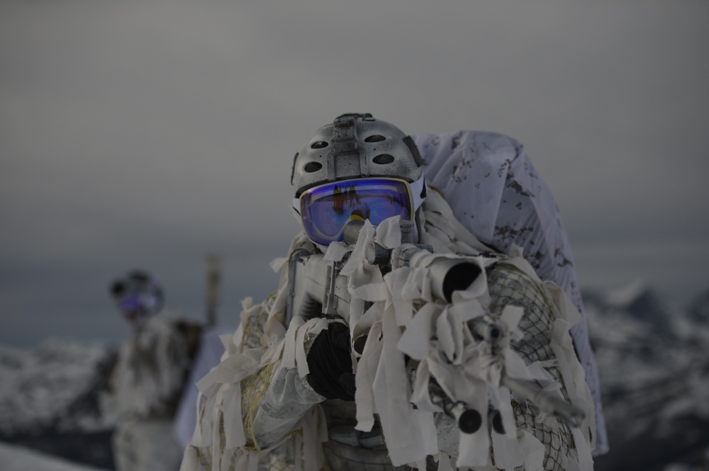 Navy SEAL winter warfare