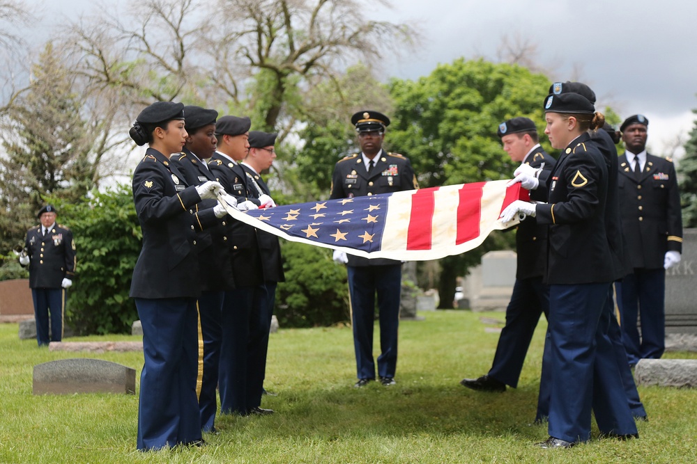 Army Reserve soldiers conduct funeral honors for WWII hero