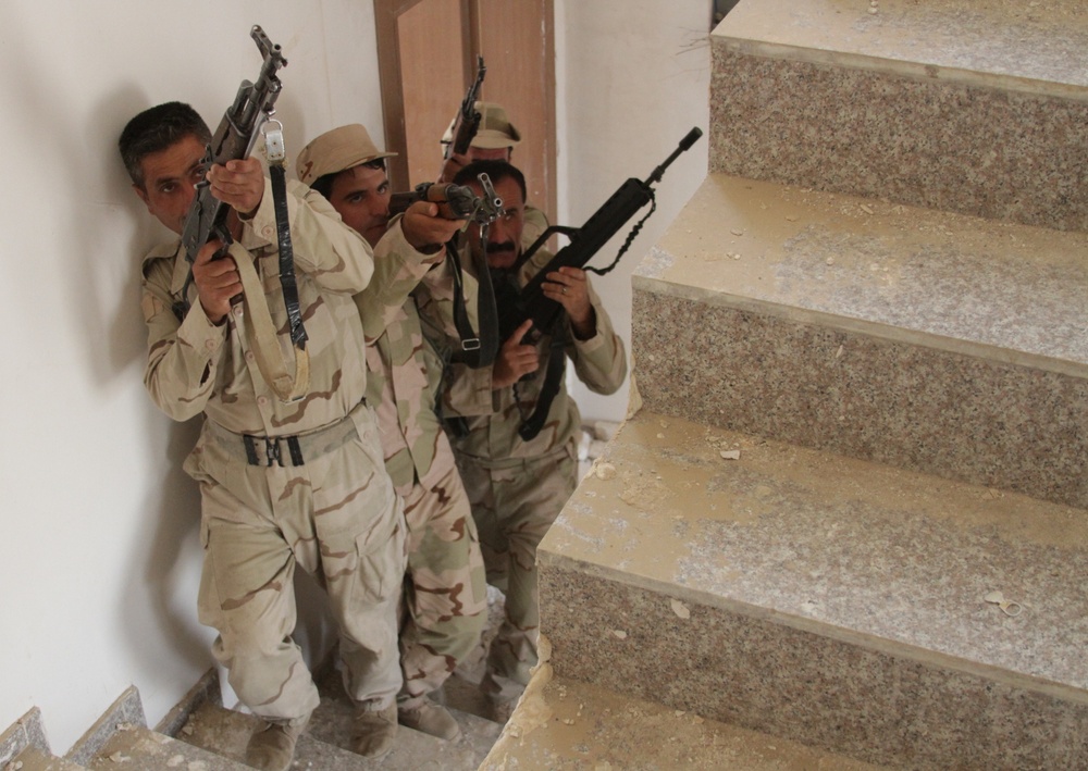 Coalition forces train Peshmerga soldiers on urban operations