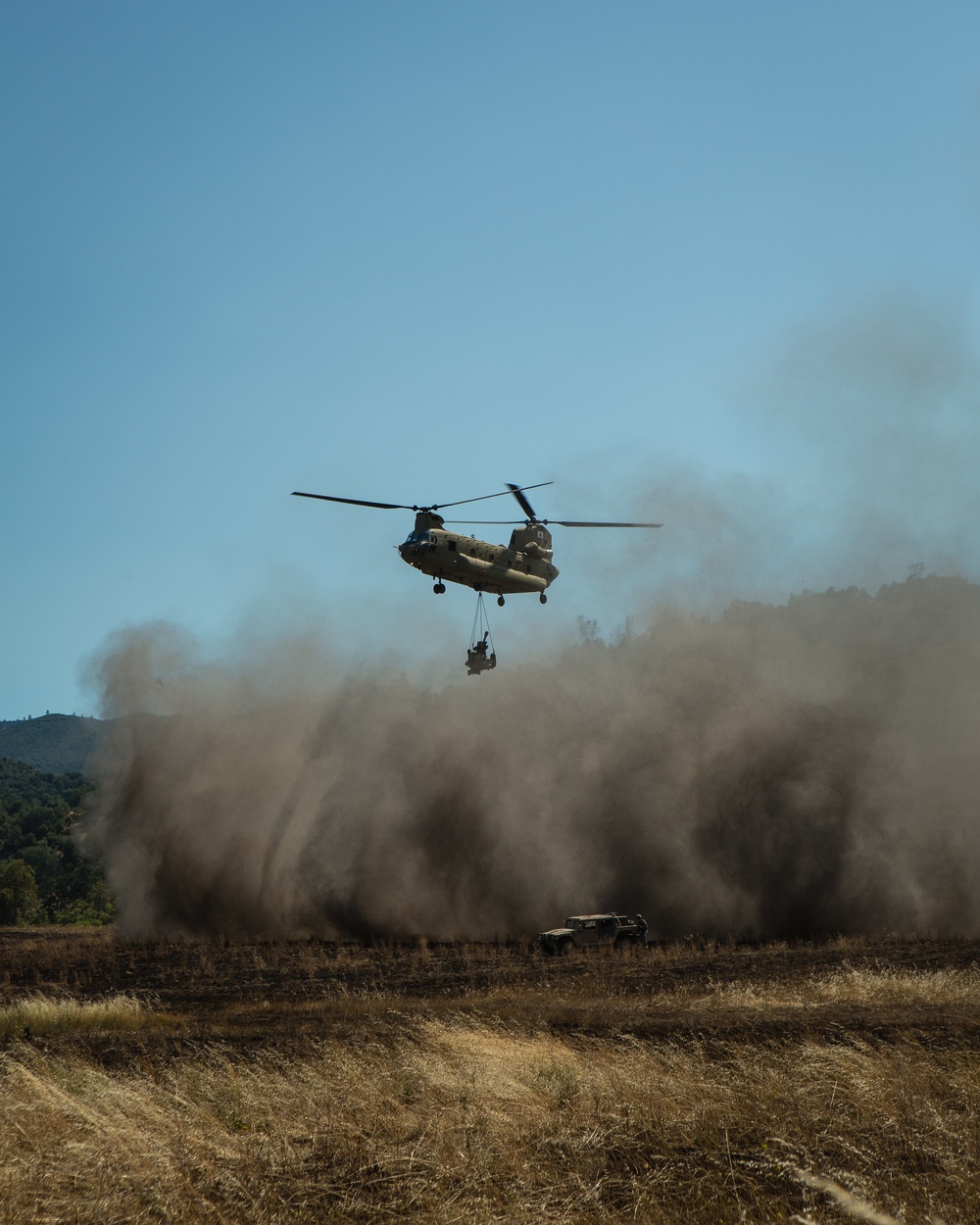 CH-47 dust storm