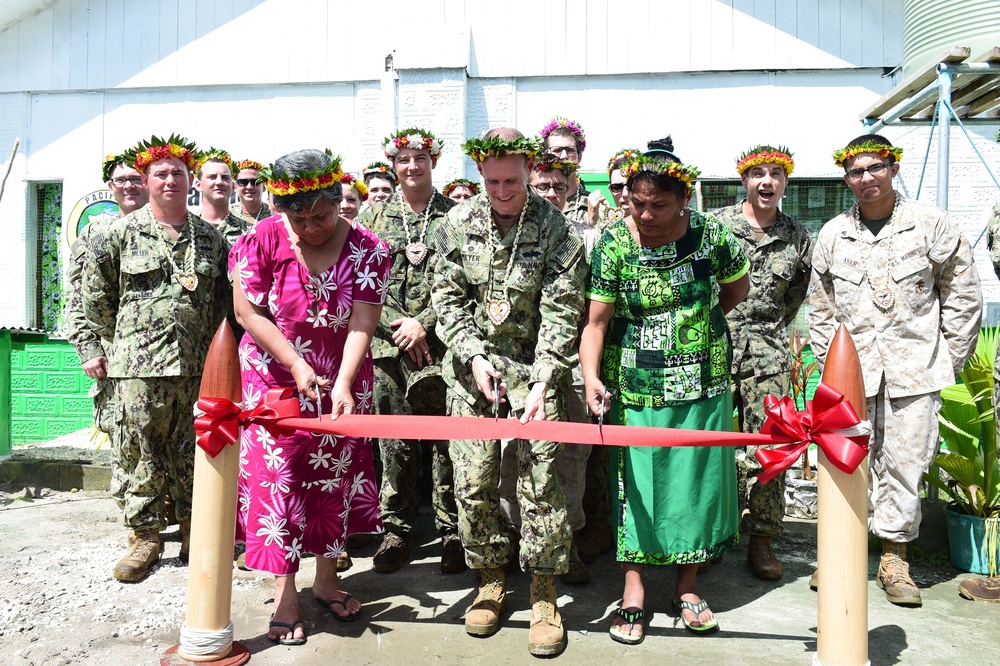 Red Beach Primary ribbon cutting