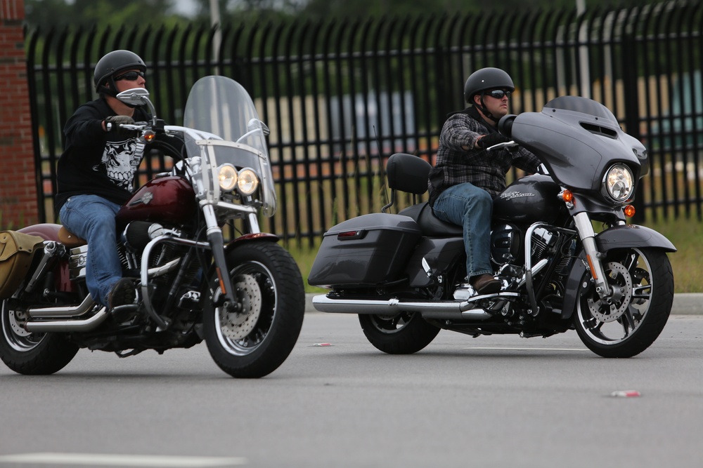 II MEF motorcycle rally builds relationships, safety
