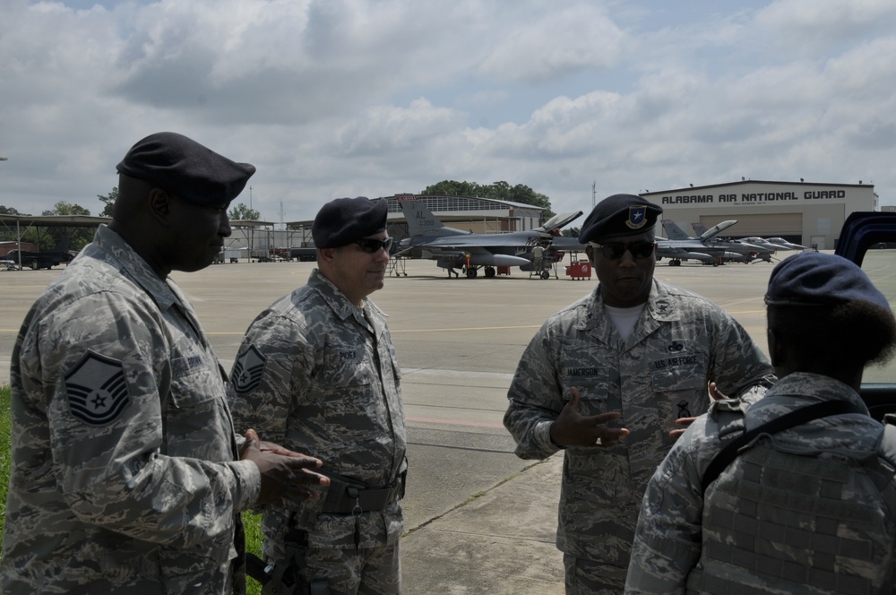 'Top Cop' visits the 187th Fighter Wing